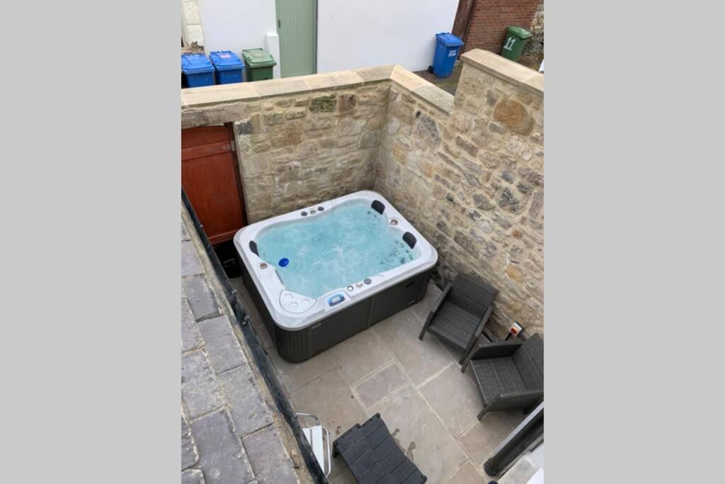 Villa The Rockpool - Private Hot Tub And Sea Views à Amble Extérieur photo